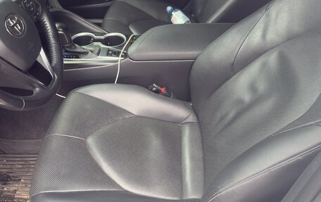 Toyota Camry, 2021 год, 3 600 000 рублей, 3 фотография