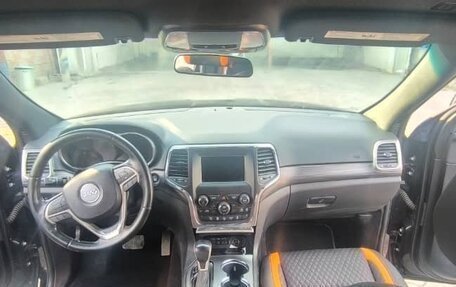 Jeep Grand Cherokee, 2019 год, 2 200 000 рублей, 10 фотография