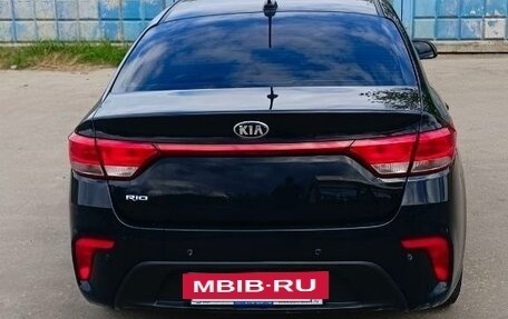 KIA Rio IV, 2019 год, 950 000 рублей, 3 фотография