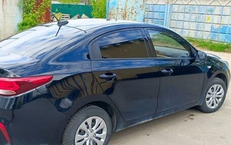 KIA Rio IV, 2019 год, 950 000 рублей, 4 фотография