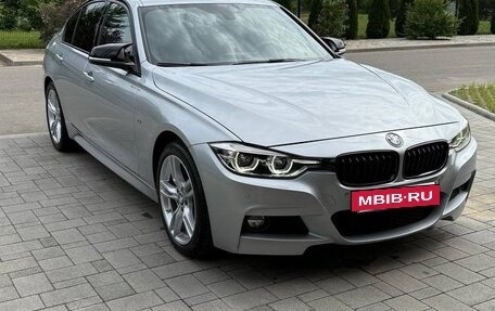 BMW 3 серия, 2018 год, 2 900 000 рублей, 3 фотография