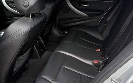 BMW 3 серия, 2018 год, 2 900 000 рублей, 16 фотография