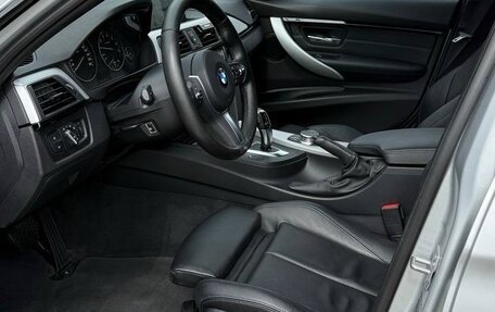 BMW 3 серия, 2018 год, 2 900 000 рублей, 21 фотография