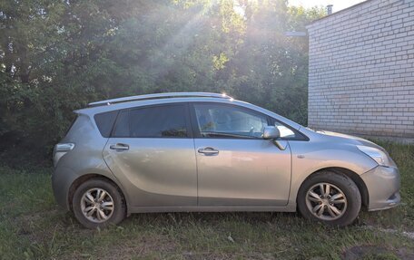 Toyota Verso I, 2010 год, 870 000 рублей, 6 фотография
