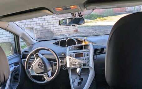 Toyota Verso I, 2010 год, 870 000 рублей, 12 фотография