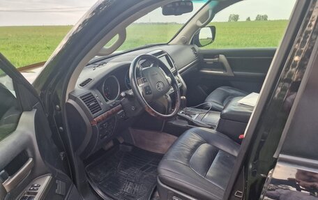 Toyota Land Cruiser 200, 2011 год, 2 790 000 рублей, 14 фотография
