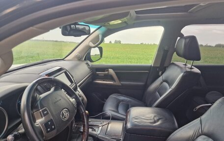 Toyota Land Cruiser 200, 2011 год, 2 790 000 рублей, 16 фотография