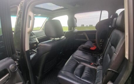 Toyota Land Cruiser 200, 2011 год, 2 790 000 рублей, 21 фотография