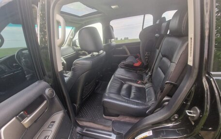 Toyota Land Cruiser 200, 2011 год, 2 790 000 рублей, 20 фотография