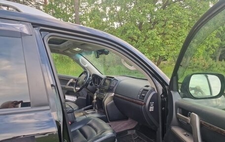 Toyota Land Cruiser 200, 2011 год, 2 790 000 рублей, 17 фотография