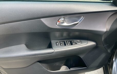 KIA Cerato IV, 2021 год, 2 100 000 рублей, 29 фотография