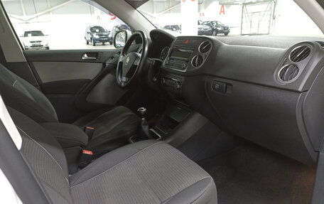 Volkswagen Tiguan I, 2010 год, 920 000 рублей, 15 фотография