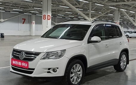 Volkswagen Tiguan I, 2010 год, 920 000 рублей, 5 фотография