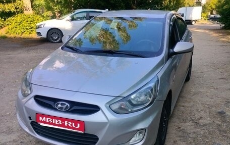 Hyundai Solaris II рестайлинг, 2012 год, 850 000 рублей, 4 фотография