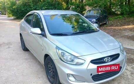 Hyundai Solaris II рестайлинг, 2012 год, 850 000 рублей, 3 фотография
