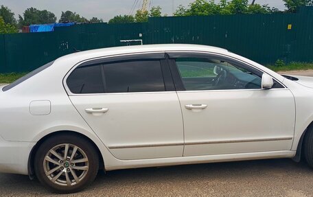 Skoda Superb III рестайлинг, 2012 год, 1 100 000 рублей, 1 фотография