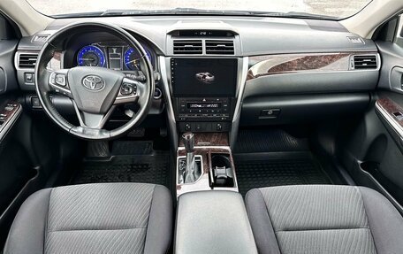 Toyota Camry, 2017 год, 2 250 000 рублей, 21 фотография