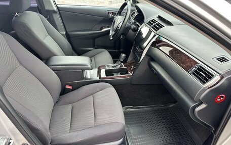 Toyota Camry, 2017 год, 2 250 000 рублей, 23 фотография
