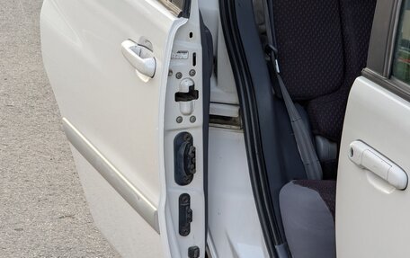 Toyota Raum I, 1998 год, 380 000 рублей, 8 фотография