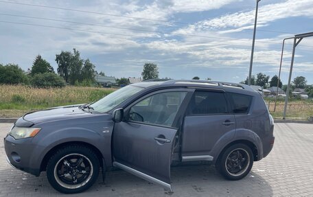 Mitsubishi Outlander III рестайлинг 3, 2007 год, 850 000 рублей, 4 фотография