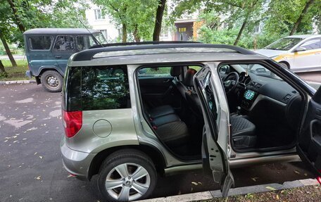 Skoda Yeti I рестайлинг, 2012 год, 837 900 рублей, 8 фотография