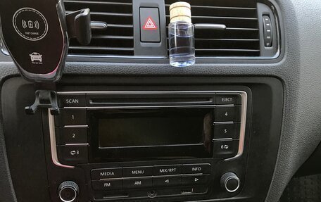 Volkswagen Jetta VI, 2014 год, 1 200 000 рублей, 6 фотография