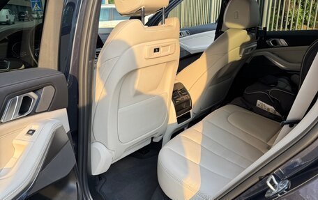 BMW X5, 2021 год, 9 000 000 рублей, 15 фотография