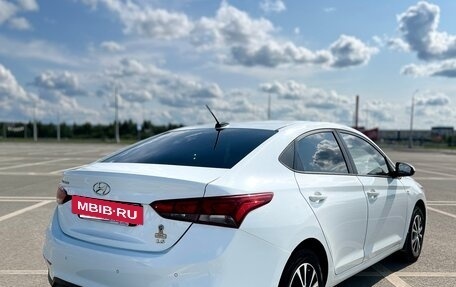 Hyundai Solaris II рестайлинг, 2018 год, 1 380 000 рублей, 5 фотография