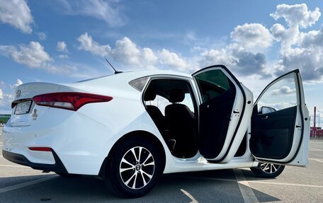 Hyundai Solaris II рестайлинг, 2018 год, 1 380 000 рублей, 11 фотография