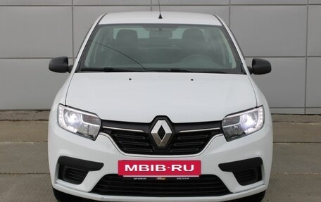 Renault Logan II, 2018 год, 829 000 рублей, 2 фотография