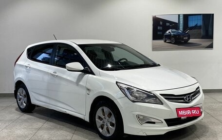 Hyundai Solaris II рестайлинг, 2015 год, 649 000 рублей, 3 фотография