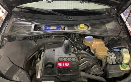Audi A4, 2000 год, 350 000 рублей, 11 фотография