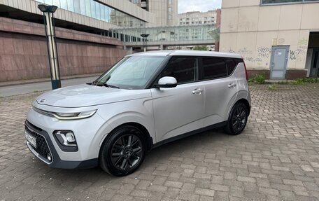 KIA Soul III, 2021 год, 1 850 000 рублей, 2 фотография
