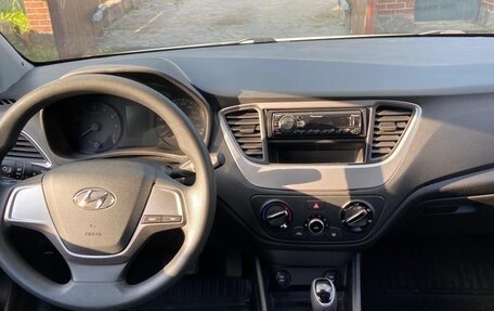 Hyundai Solaris II рестайлинг, 2018 год, 1 490 000 рублей, 4 фотография