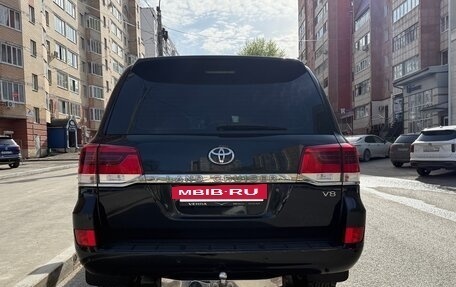 Toyota Land Cruiser 200, 2015 год, 4 700 000 рублей, 6 фотография