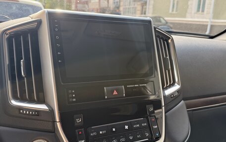 Toyota Land Cruiser 200, 2015 год, 4 700 000 рублей, 10 фотография