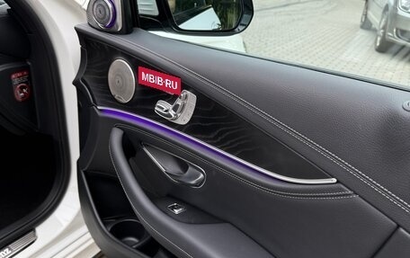 Mercedes-Benz E-Класс, 2020 год, 4 150 000 рублей, 11 фотография