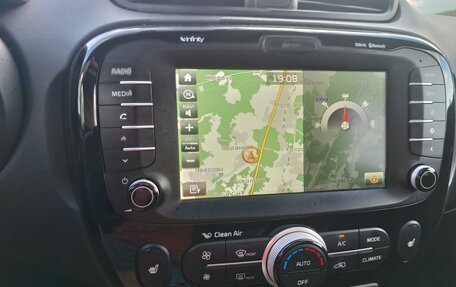 KIA Soul II рестайлинг, 2015 год, 1 350 000 рублей, 17 фотография