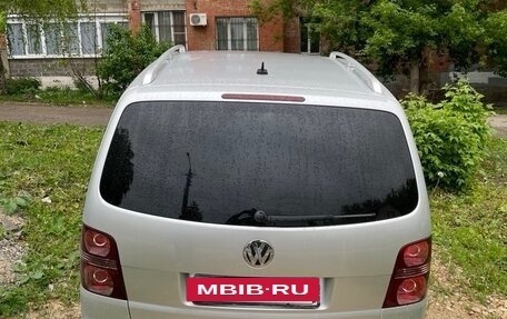 Volkswagen Touran III, 2008 год, 1 000 000 рублей, 4 фотография