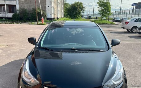 Hyundai Elantra V, 2015 год, 1 000 000 рублей, 3 фотография