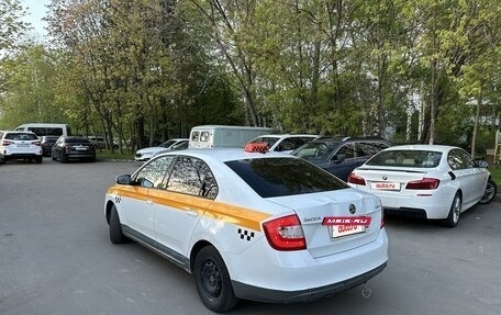 Skoda Rapid I, 2016 год, 450 000 рублей, 7 фотография