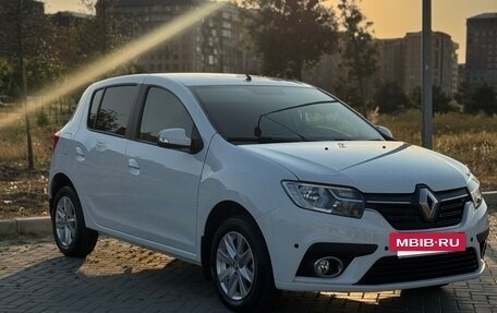 Renault Sandero II рестайлинг, 2021 год, 1 300 000 рублей, 3 фотография