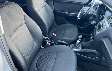 KIA Rio III рестайлинг, 2017 год, 990 000 рублей, 14 фотография