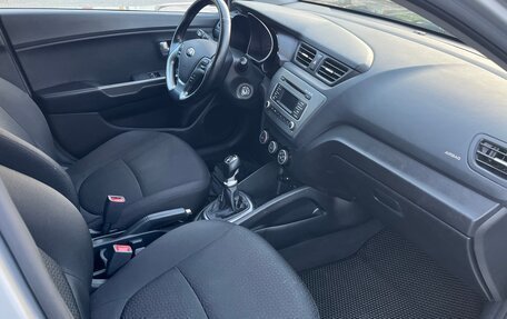 KIA Rio III рестайлинг, 2017 год, 990 000 рублей, 13 фотография