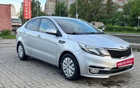 KIA Rio III рестайлинг, 2017 год, 990 000 рублей, 3 фотография