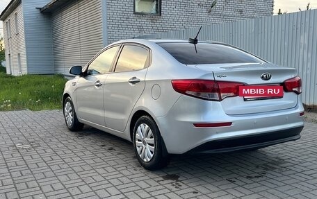 KIA Rio III рестайлинг, 2017 год, 990 000 рублей, 10 фотография