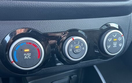 KIA Rio III рестайлинг, 2017 год, 990 000 рублей, 26 фотография