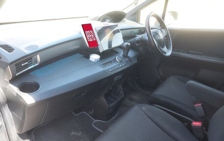 Honda Freed I, 2012 год, 1 350 000 рублей, 7 фотография