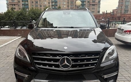 Mercedes-Benz M-Класс, 2013 год, 2 300 000 рублей, 1 фотография