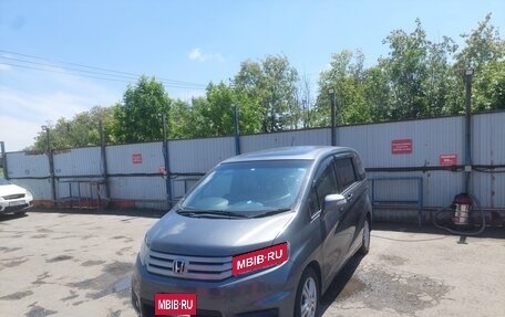 Honda Freed I, 2012 год, 1 350 000 рублей, 16 фотография